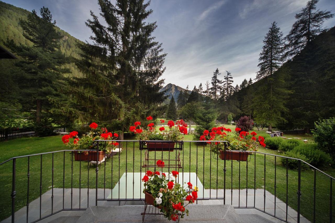 Albergo Monte Cervino 샴폴루크 외부 사진